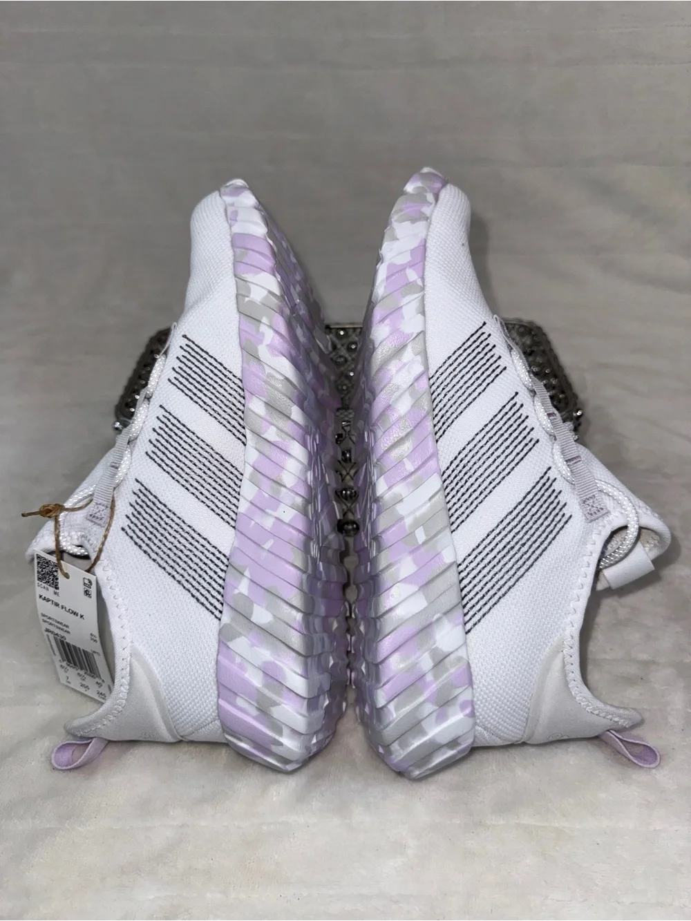 Adidas Kaptir Flow K White Purple Sz Youth 7  JR0430 NWT